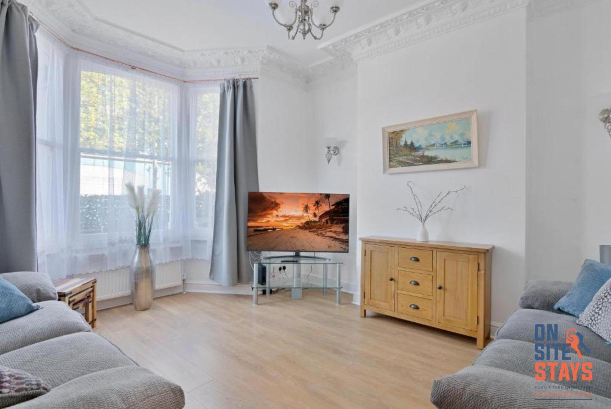 Onsitestays - Tranquil 2 Bedroom Apartment With Large Kitchen, Private Garden Near Wimbledon Station Londres Exterior foto