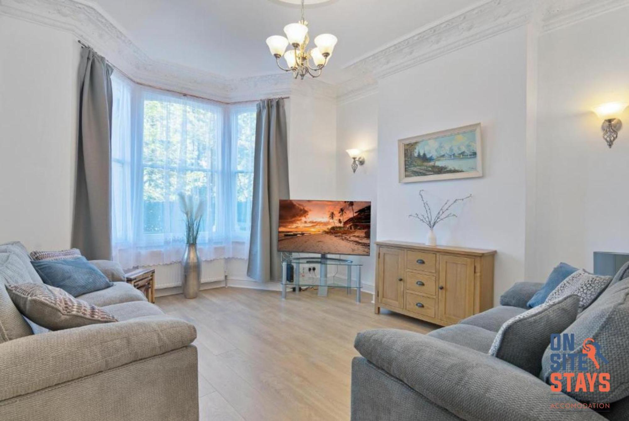 Onsitestays - Tranquil 2 Bedroom Apartment With Large Kitchen, Private Garden Near Wimbledon Station Londres Exterior foto