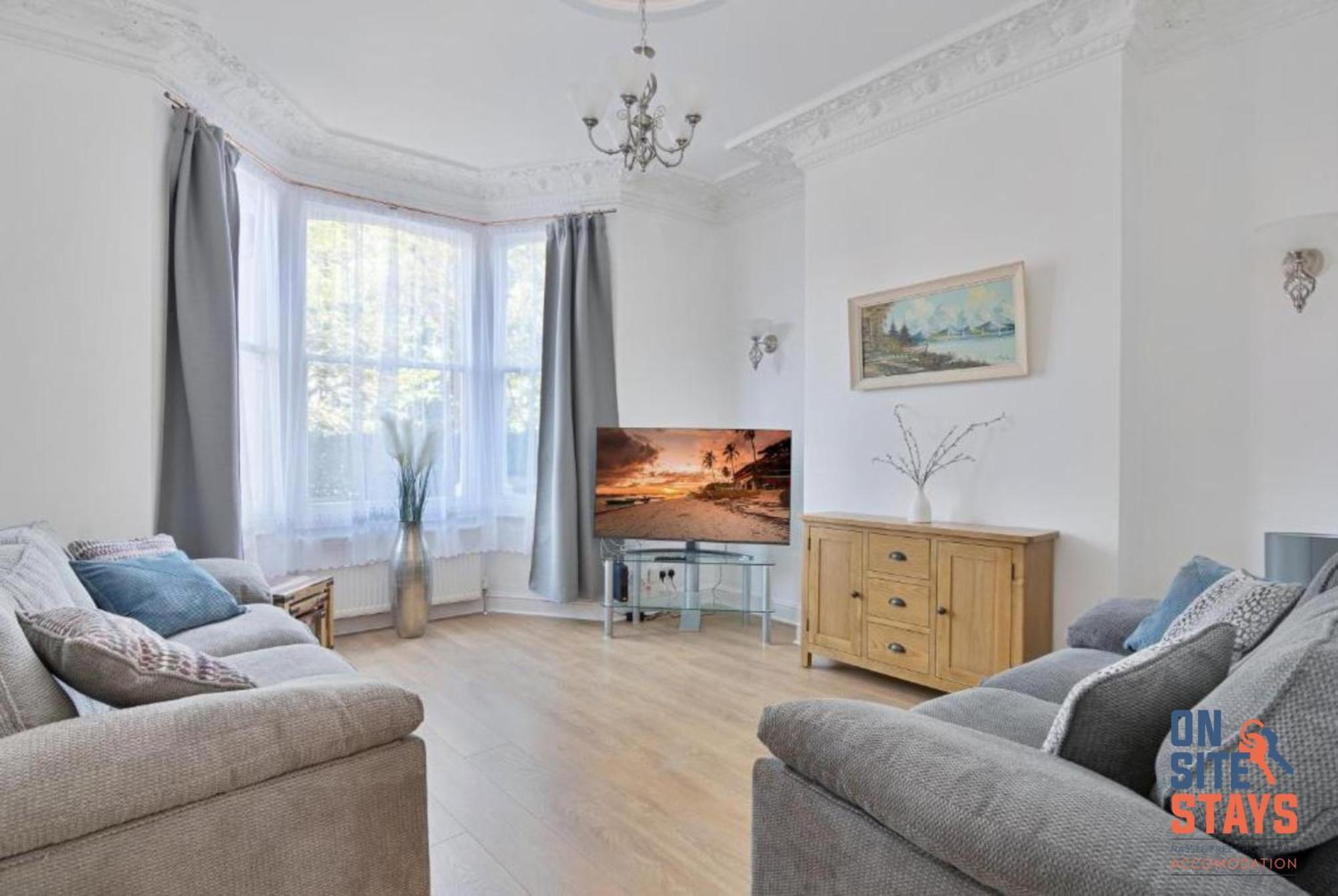 Onsitestays - Tranquil 2 Bedroom Apartment With Large Kitchen, Private Garden Near Wimbledon Station Londres Exterior foto